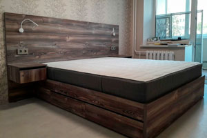 комплект мебели в спальню на заказ в Самаре - шкаф, кровать с ящиками, тумбочка